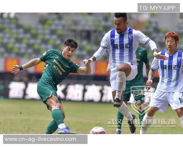 武汉三镇足球队奋勇争先展现实力助力城市足球崛起与发展 武汉三镇足球队奋勇争先展现实力助力城市足球崛起与发展