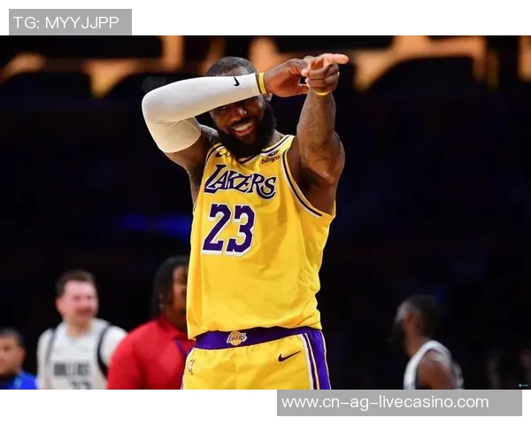 詹姆斯左膝内侧副韧带扭伤需休养三周球队前景堪忧 詹姆斯左膝内侧副韧带扭伤需休养三周球队前景堪忧